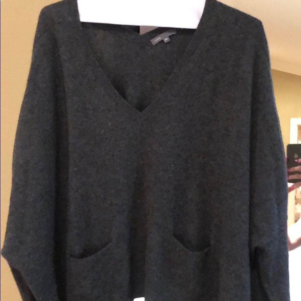 Vince cropped grey cashmere sweater